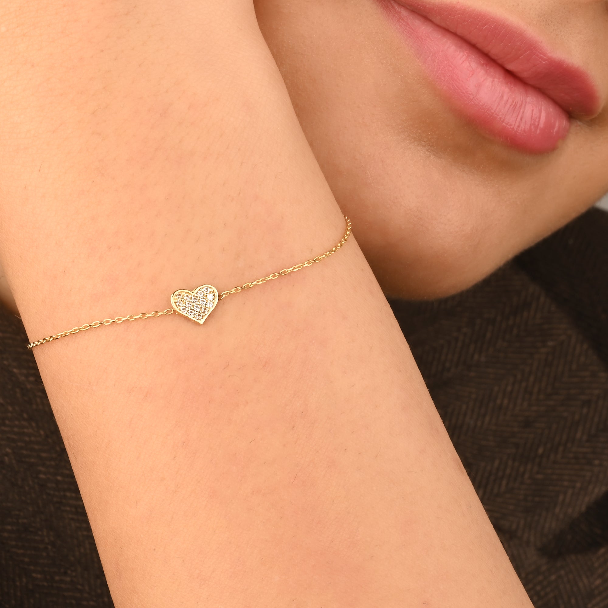 Kalp Dolgulu Bileklik