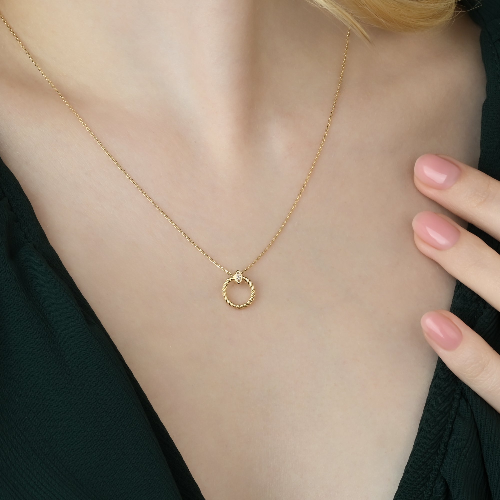 Şans Çemberi Kolye