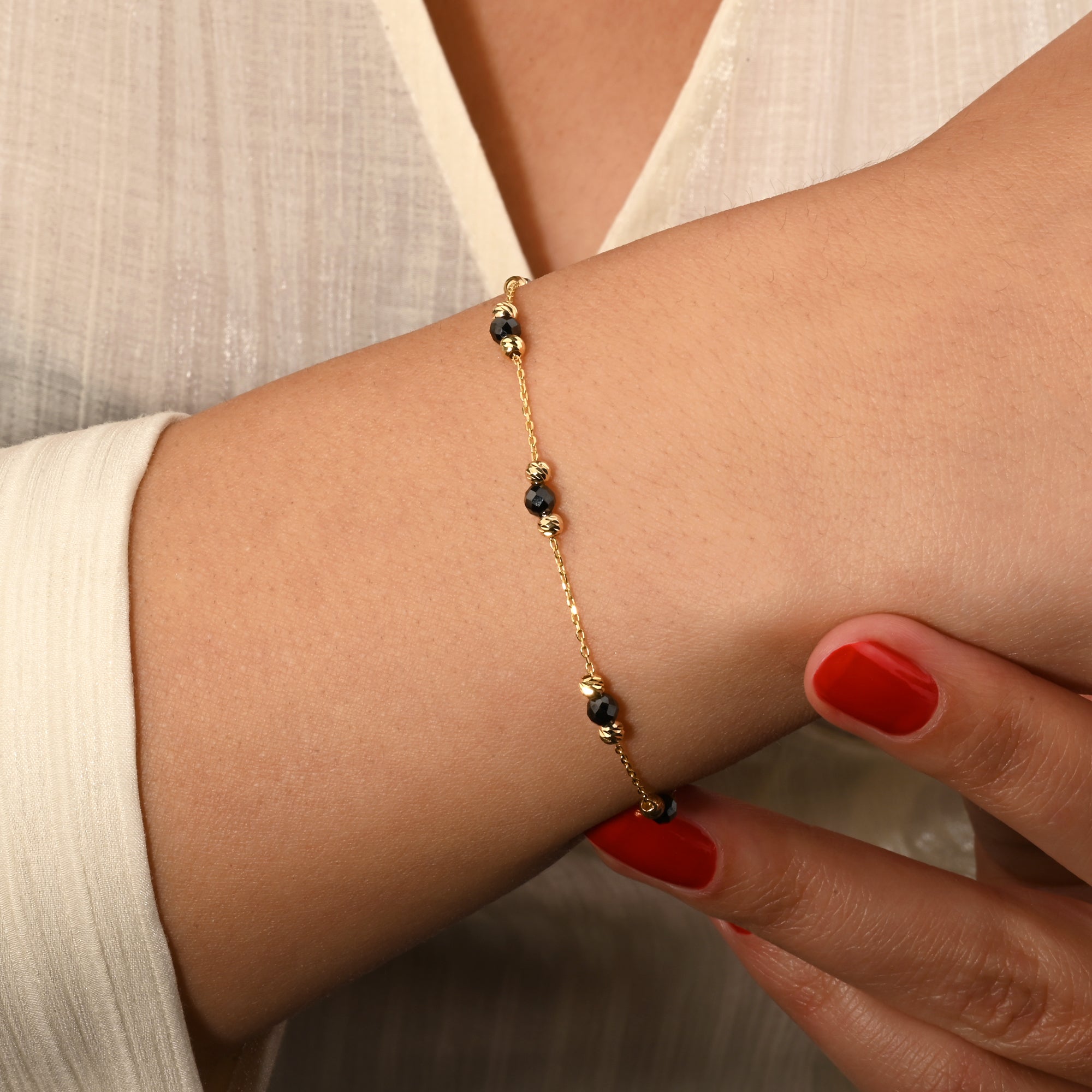 Boncuklu Dorica Bileklik