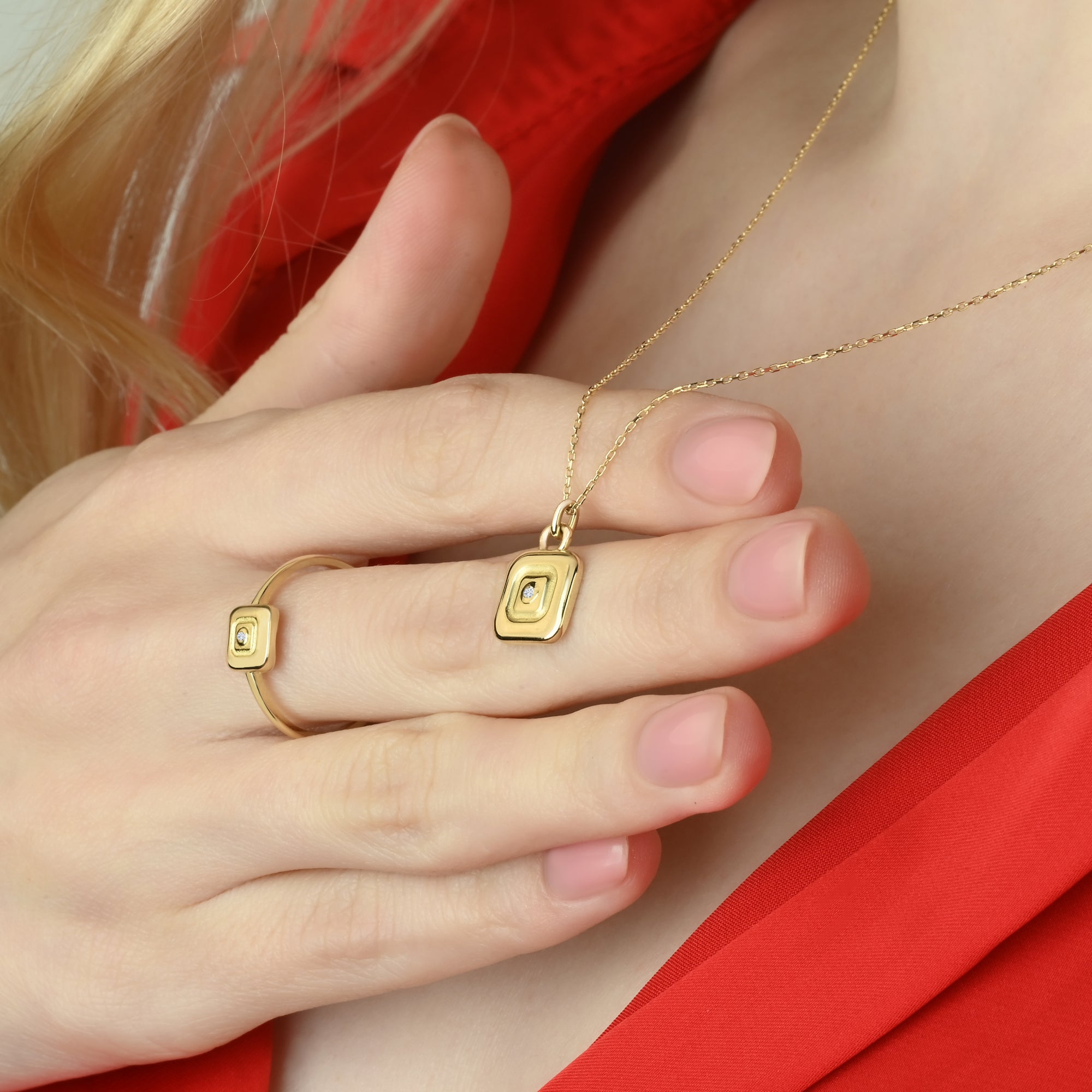 Elité Capsule Nude Pul Kolye