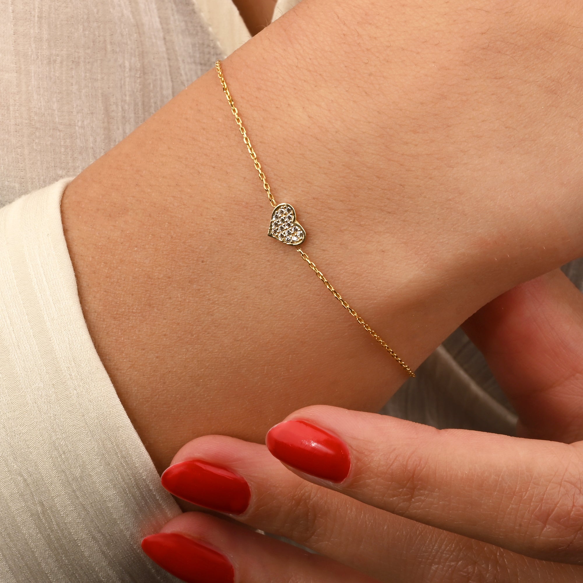 Kalp Dolgulu Bileklik