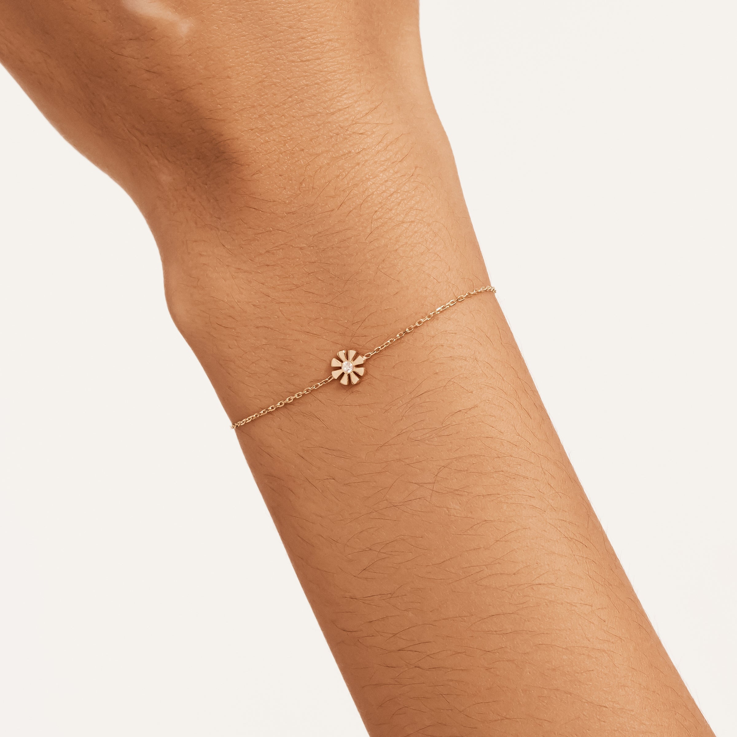 Papatya Minimalist Altın Bileklik