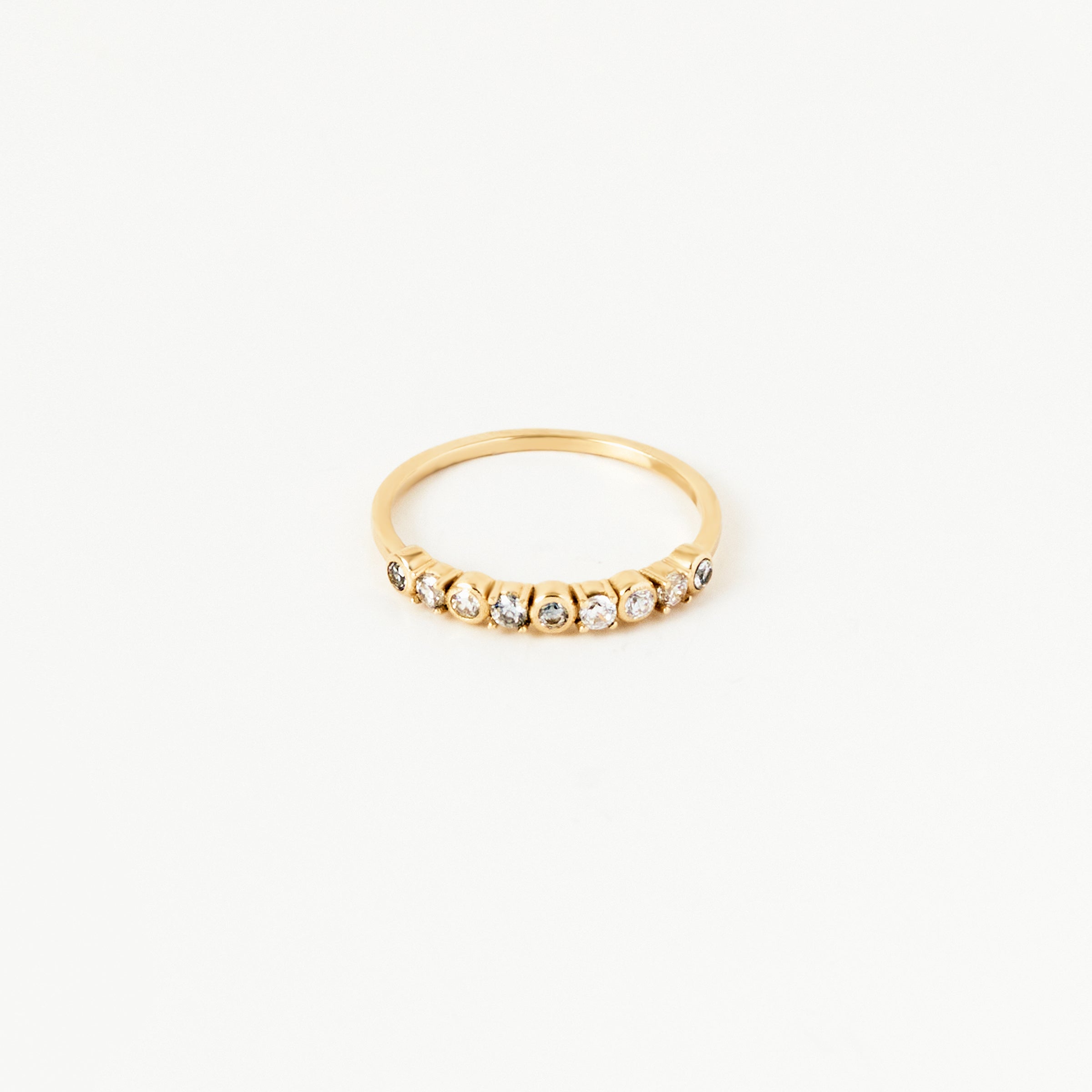 Sıra Taşlı Altın Yüzük