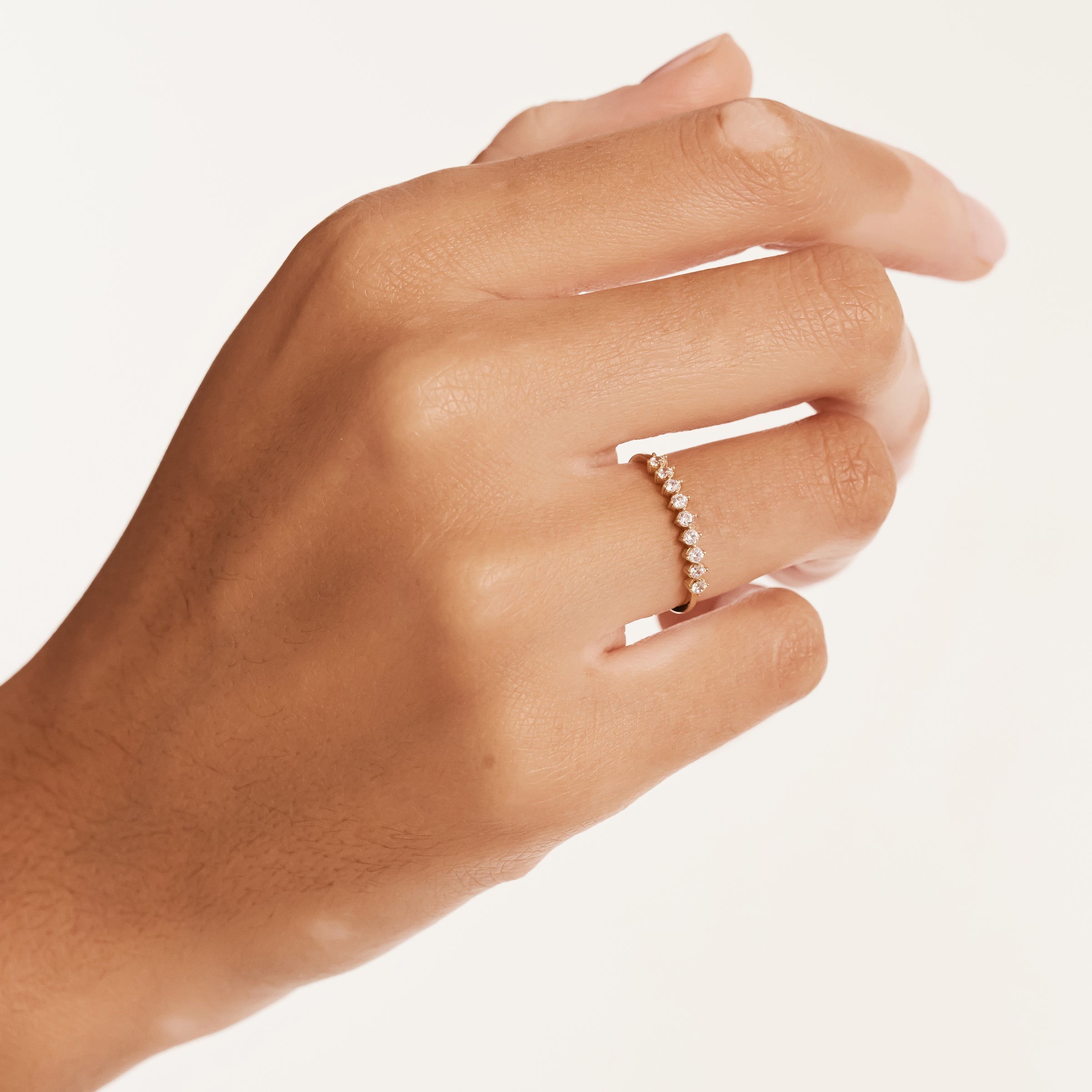 Dokuz Sıra Taşlı Altın Yüzük