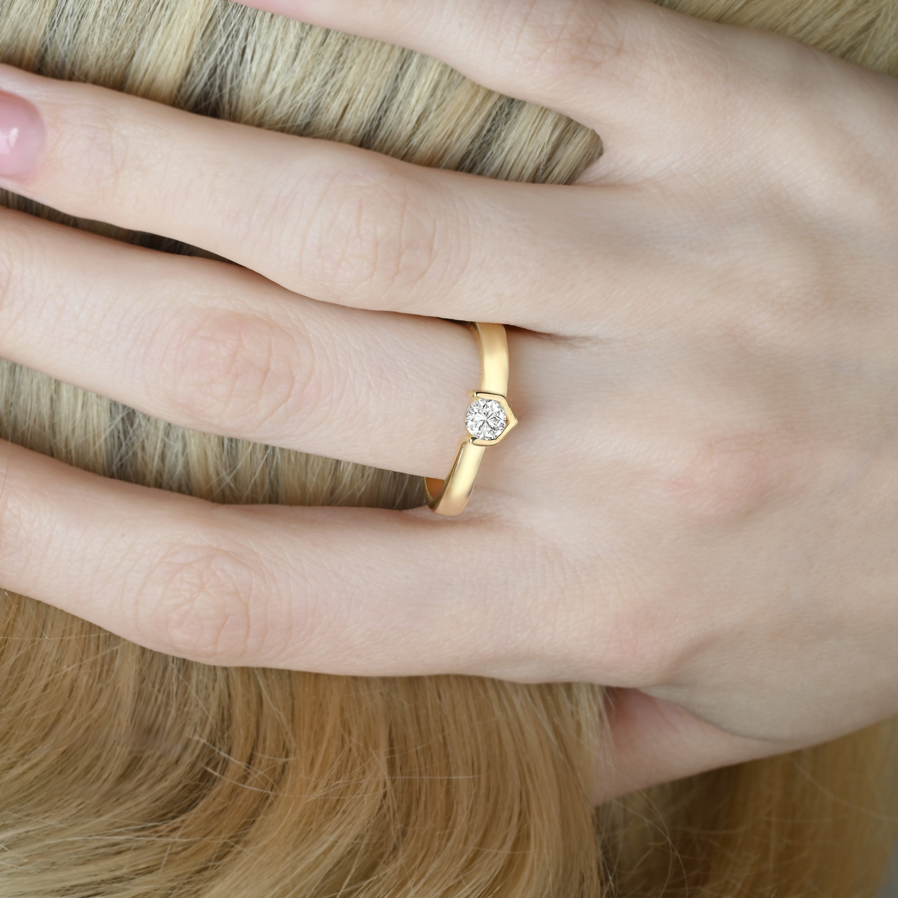 Luminary Tektaş Yüzük