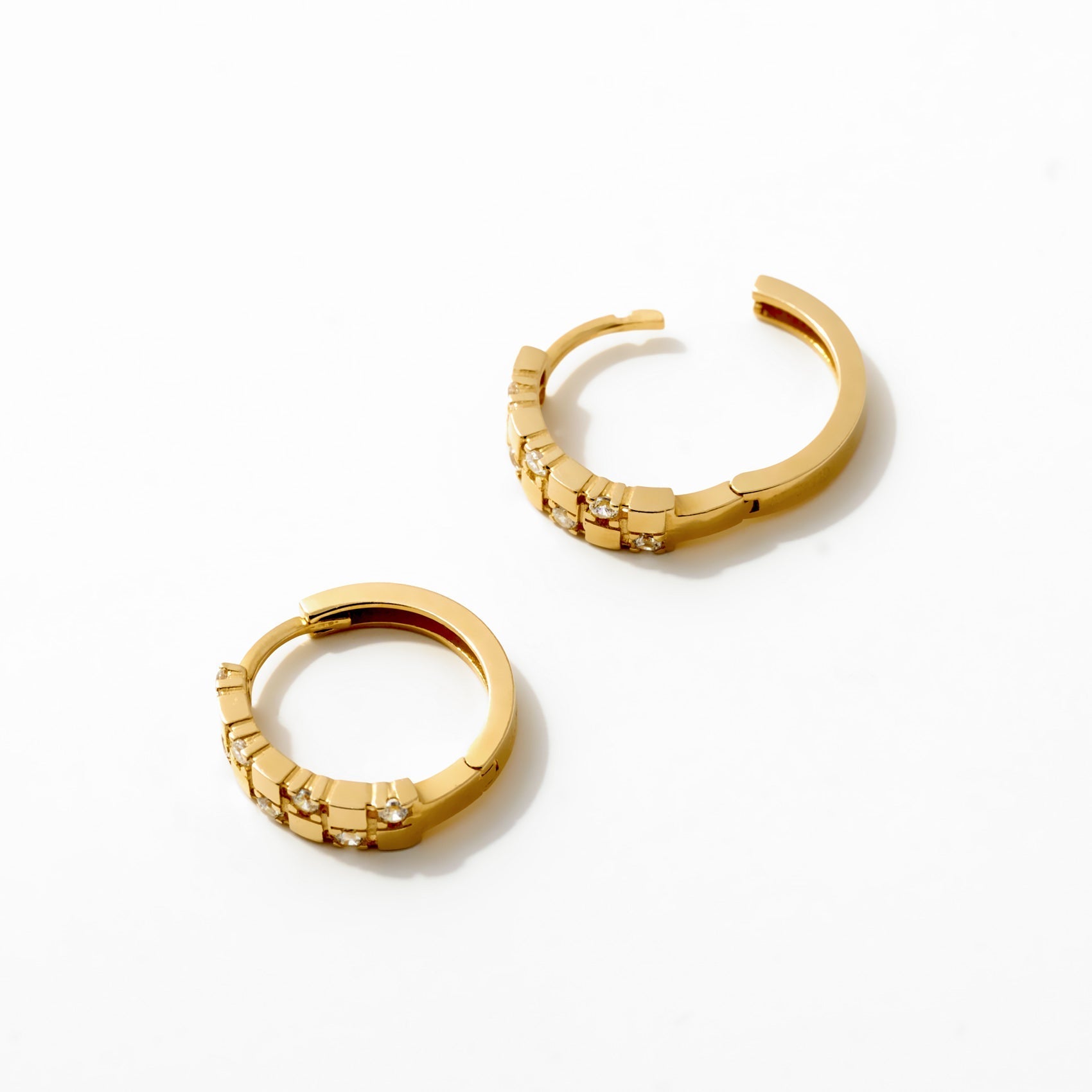 Damalı Taşlı Küpe