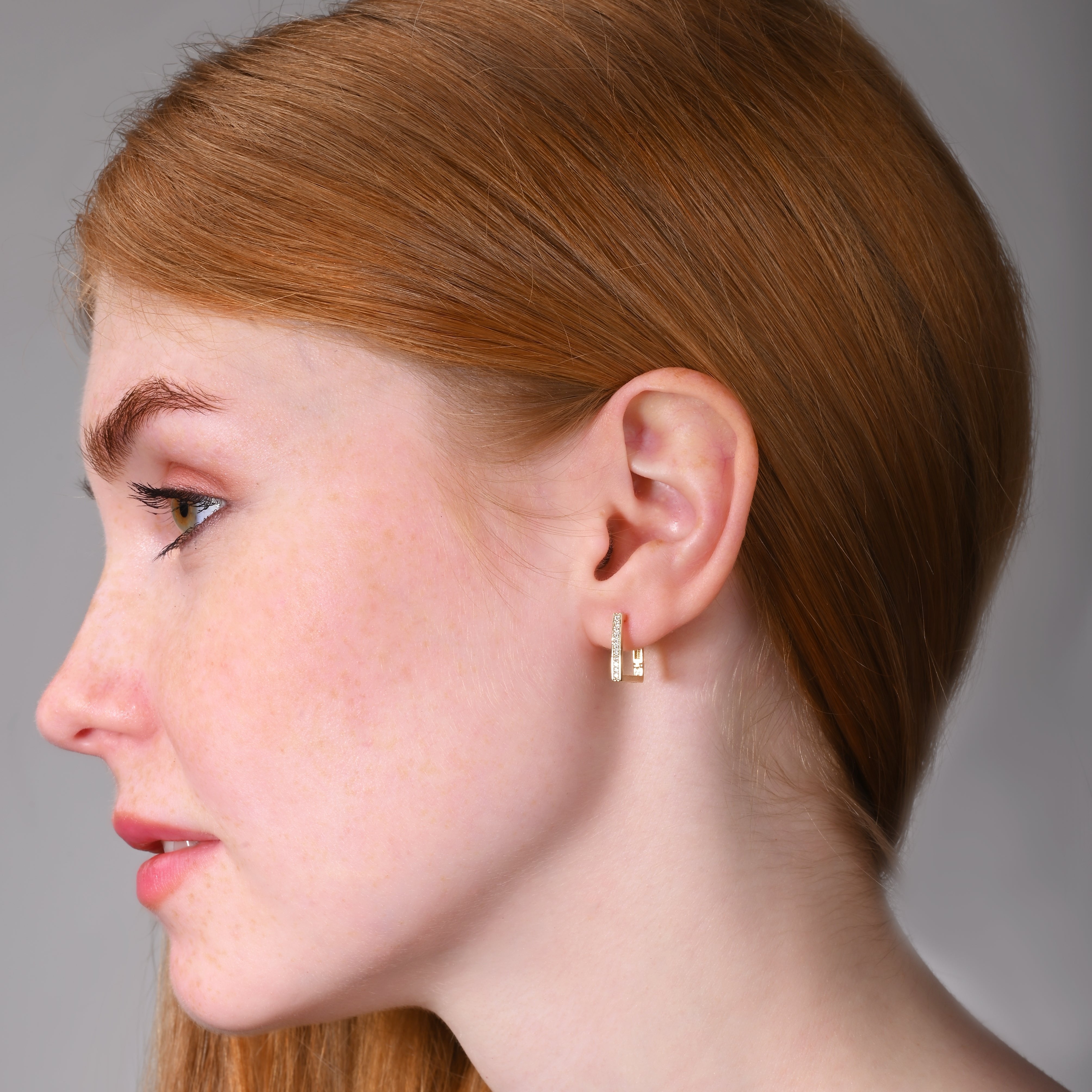 Taşlı Kare Blok Küpe