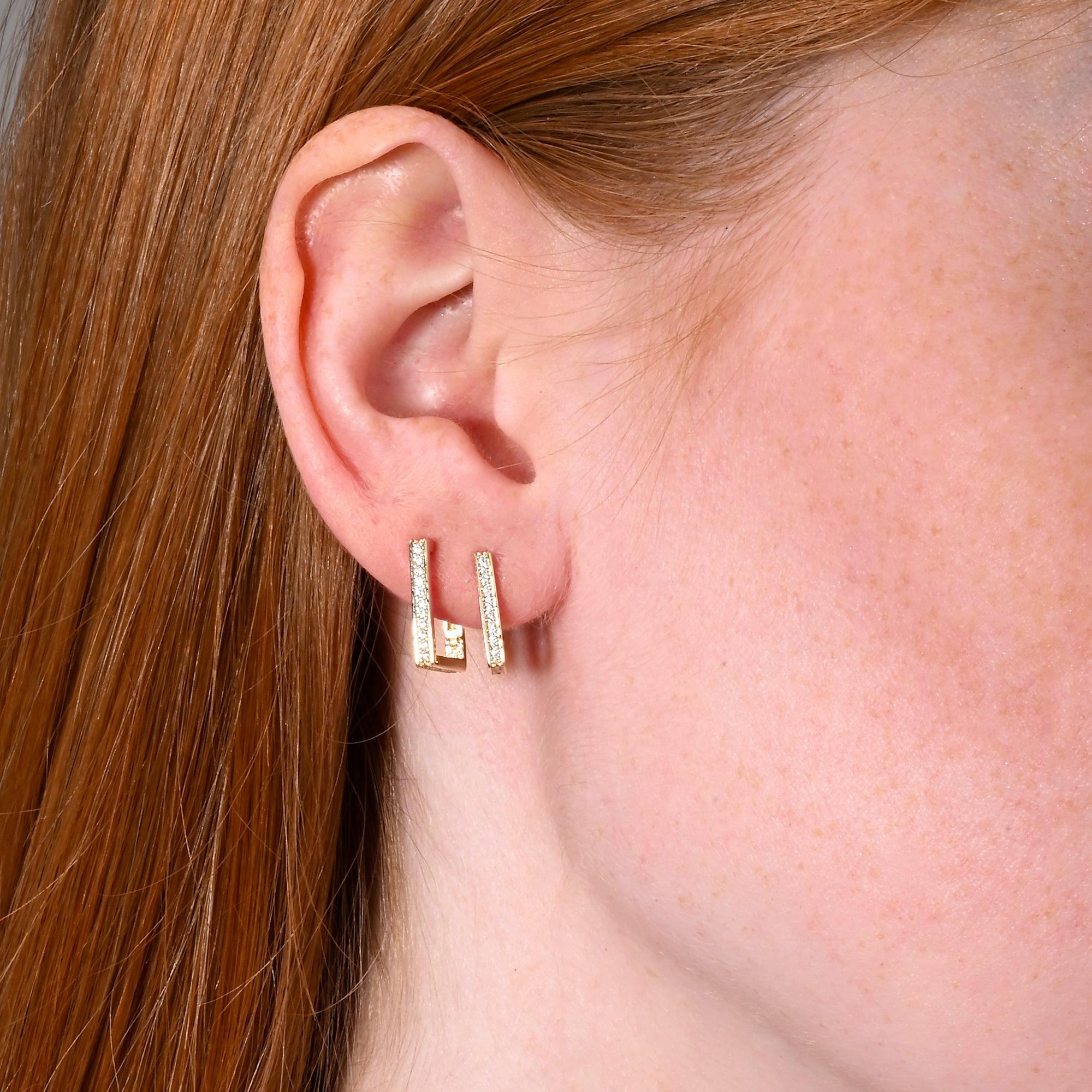 Taşlı Kare Blok Küpe