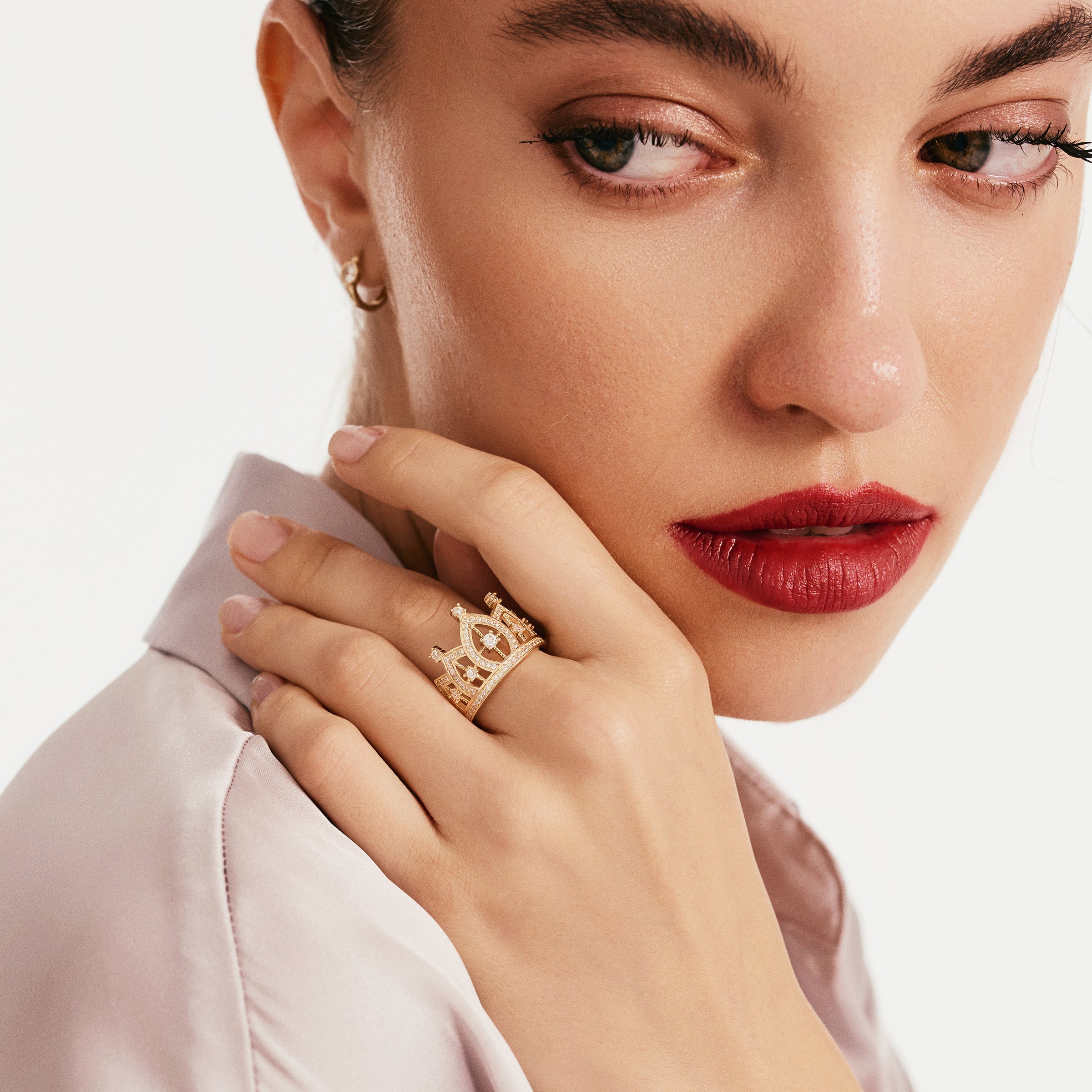 Kraliçe Taç Altın Yüzük