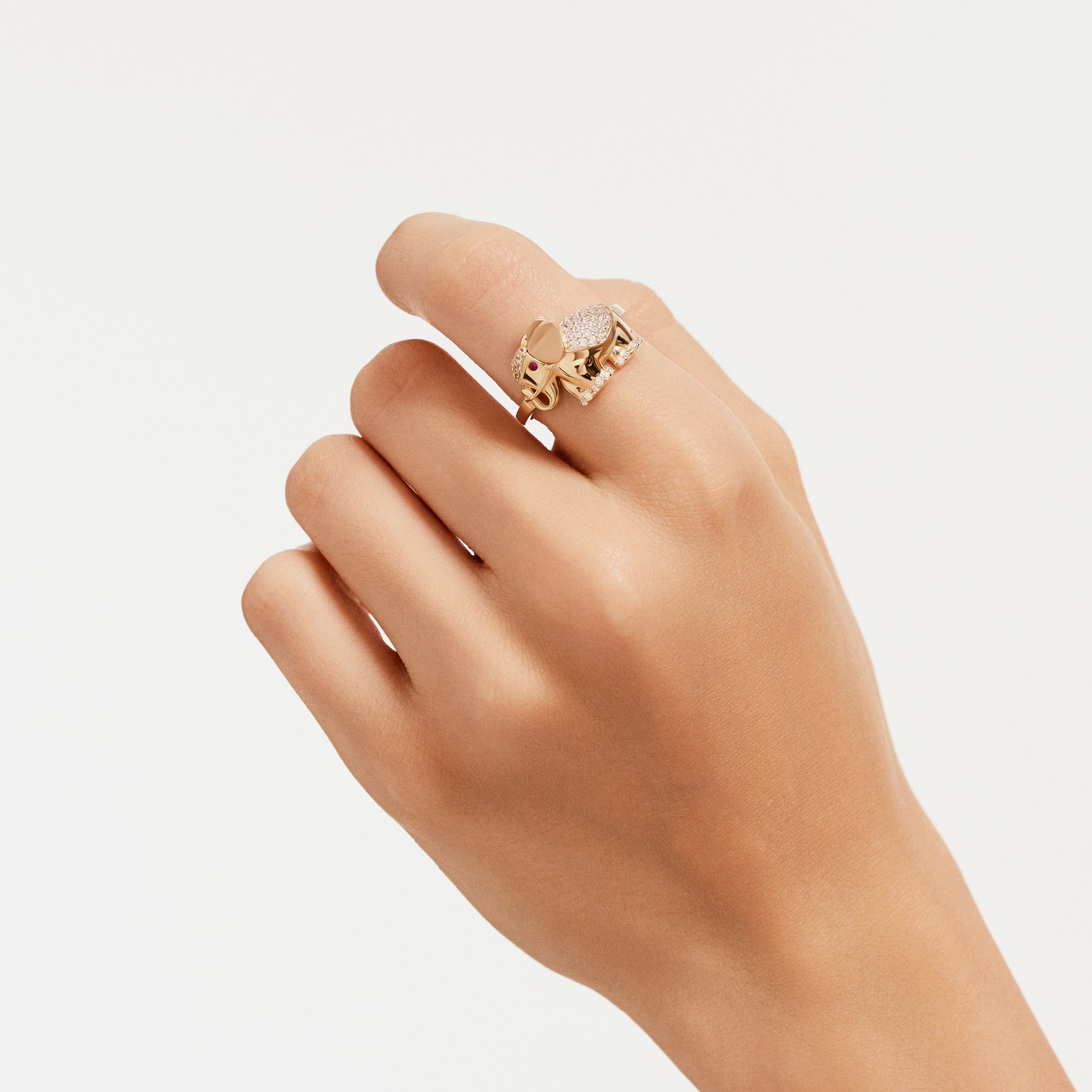 Taşlı Fil Altın Yüzük