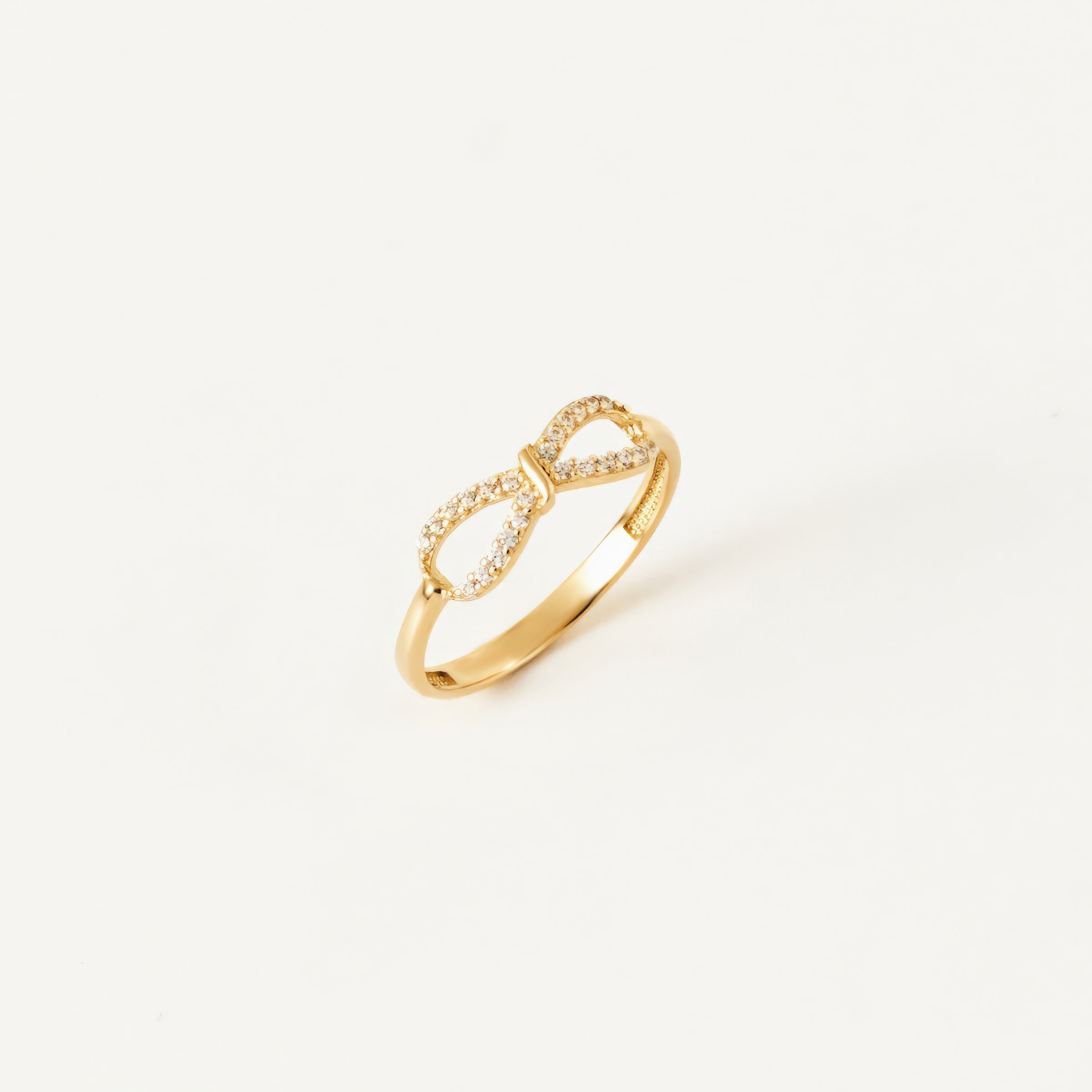 Sonsuzluk Taşlı Altın Yüzük