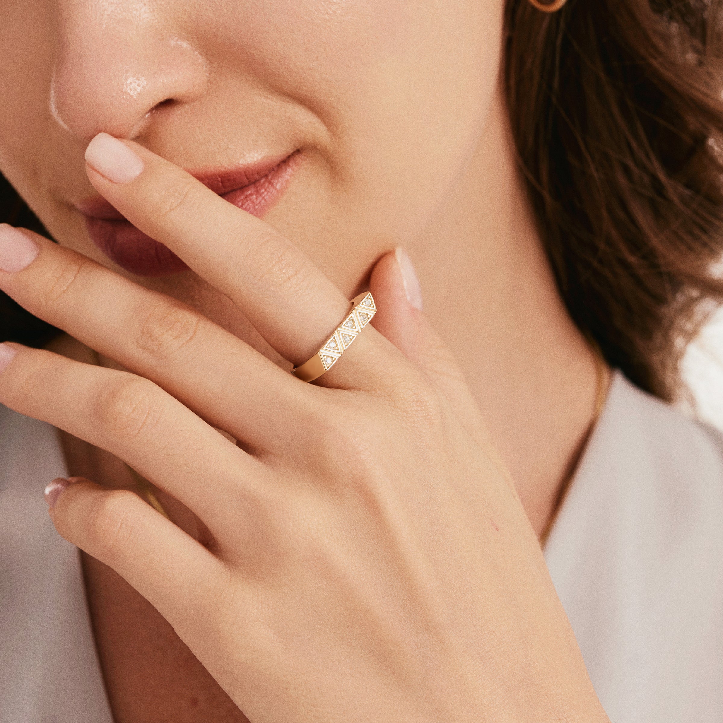 Minimalist Tasarım Altın Yüzük