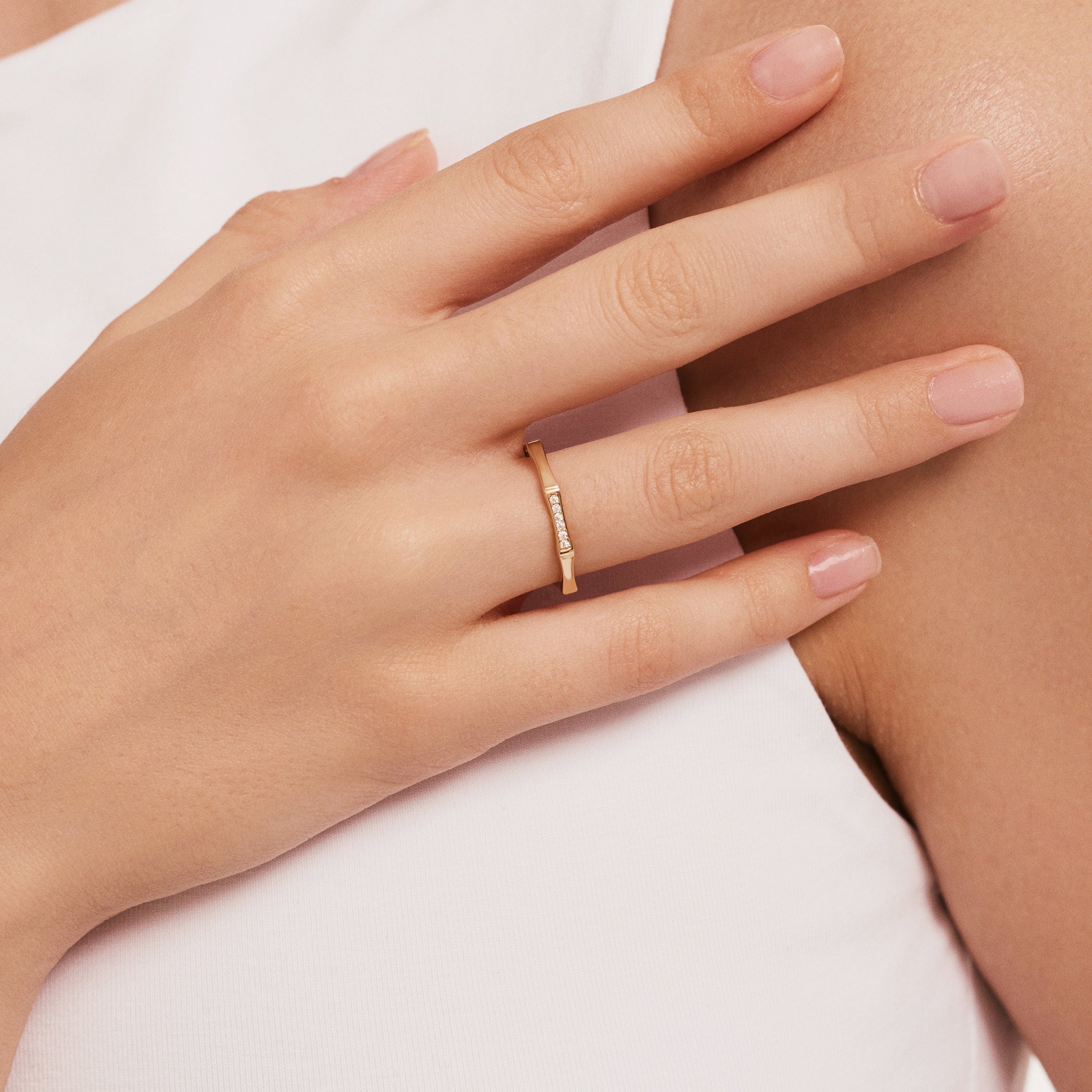 Minimalist Altın Yüzük