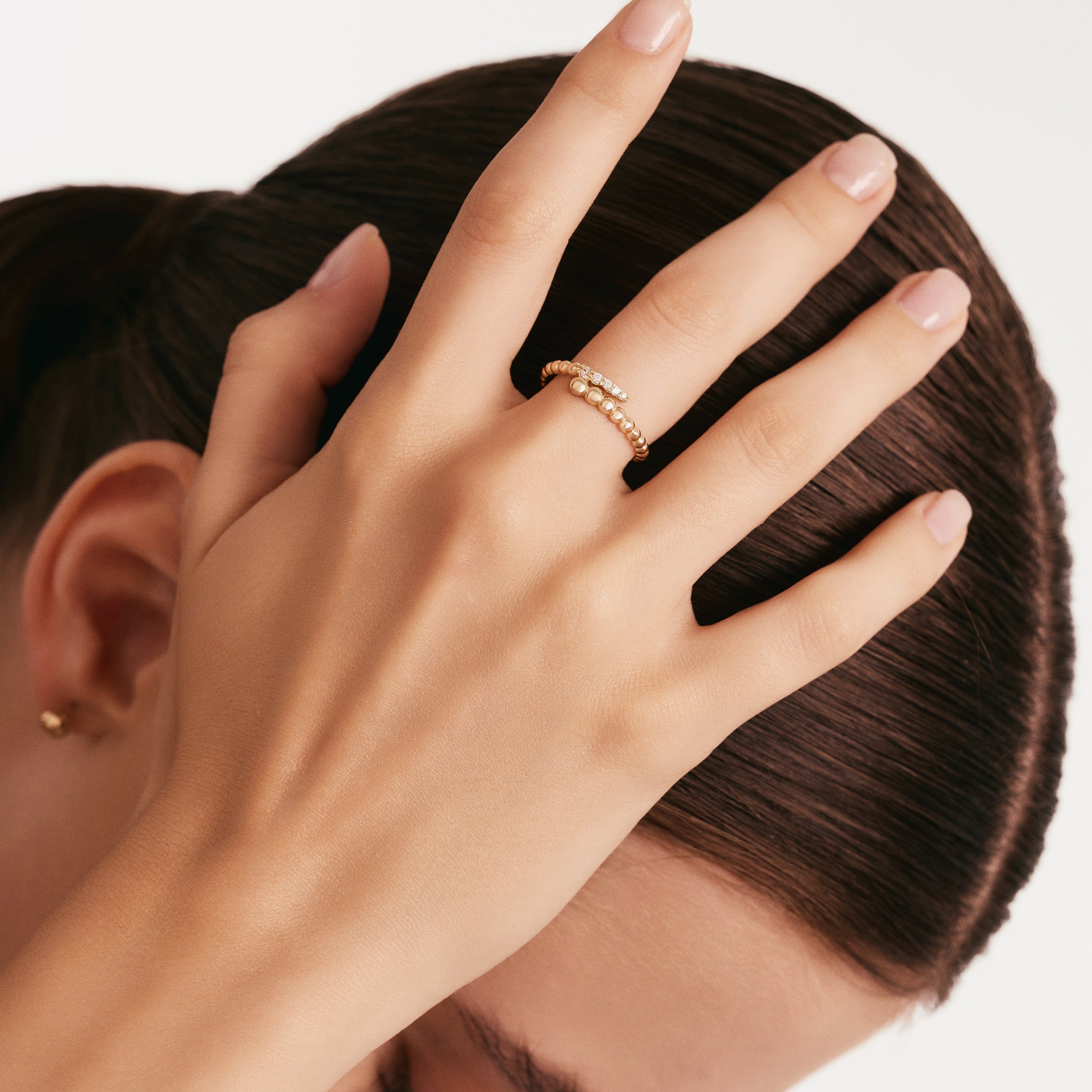 Sıra Toplu Taşlı Yüzük