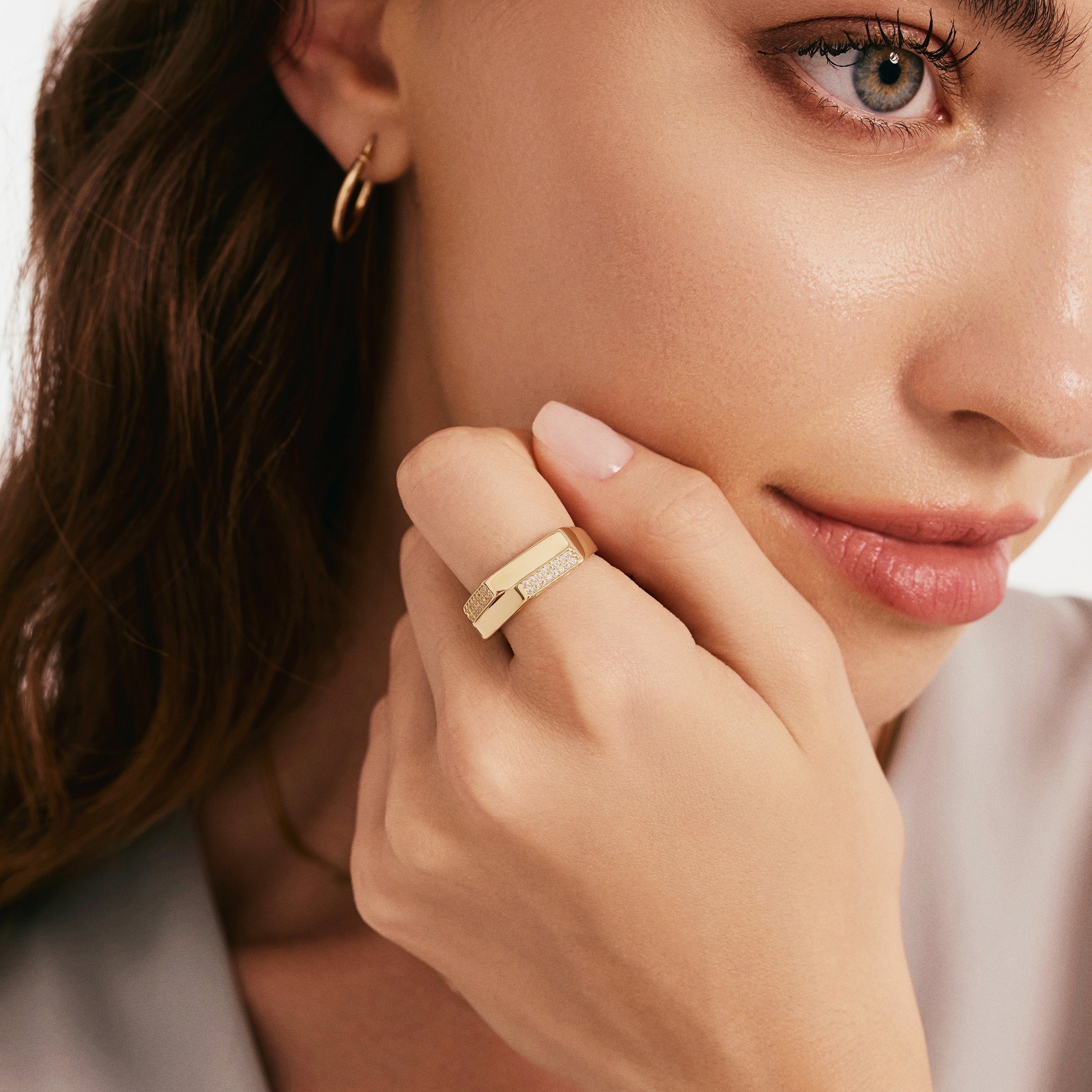 Elit Tasarım Altın Yüzük