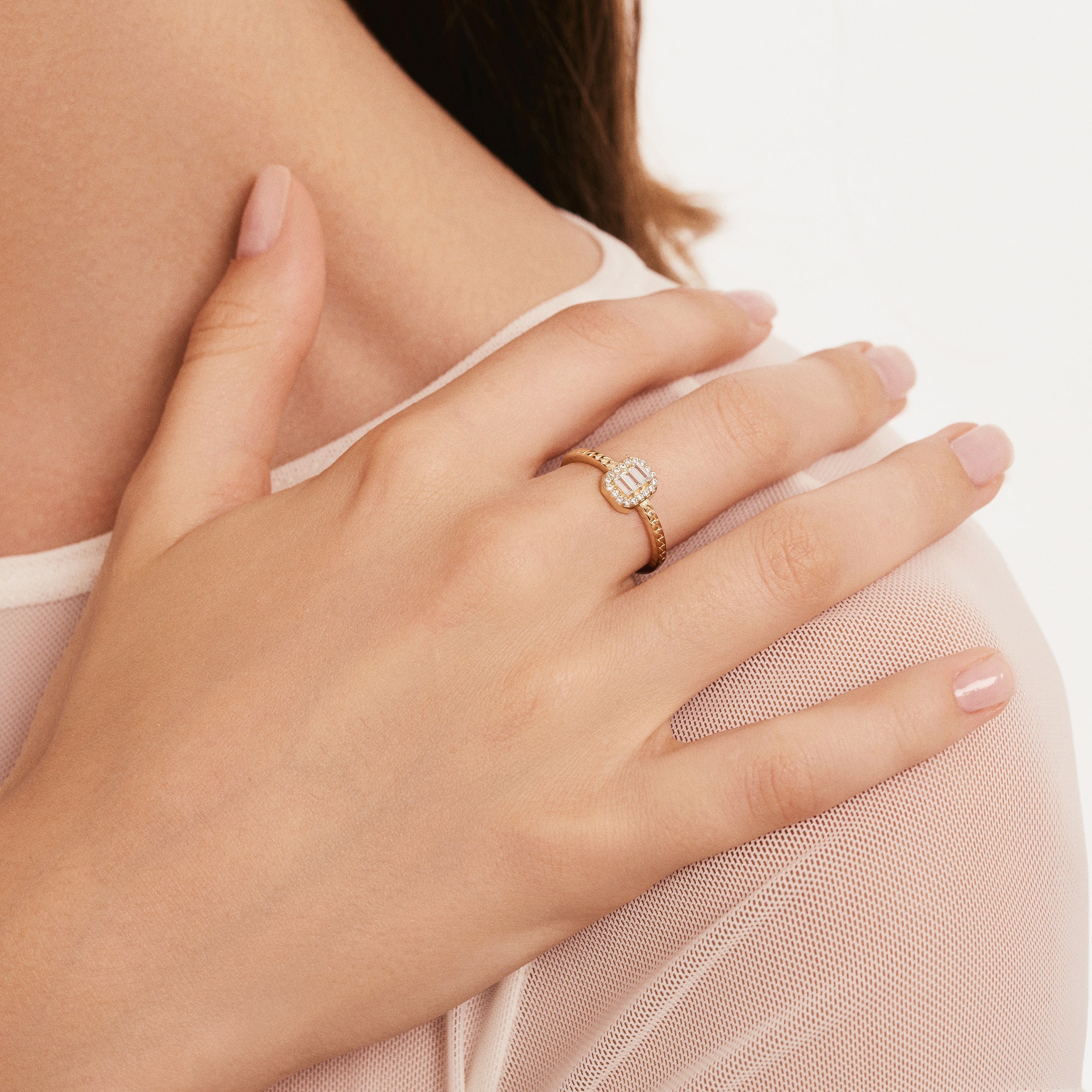 Baget Taşlı Gurmet Altın Yüzük