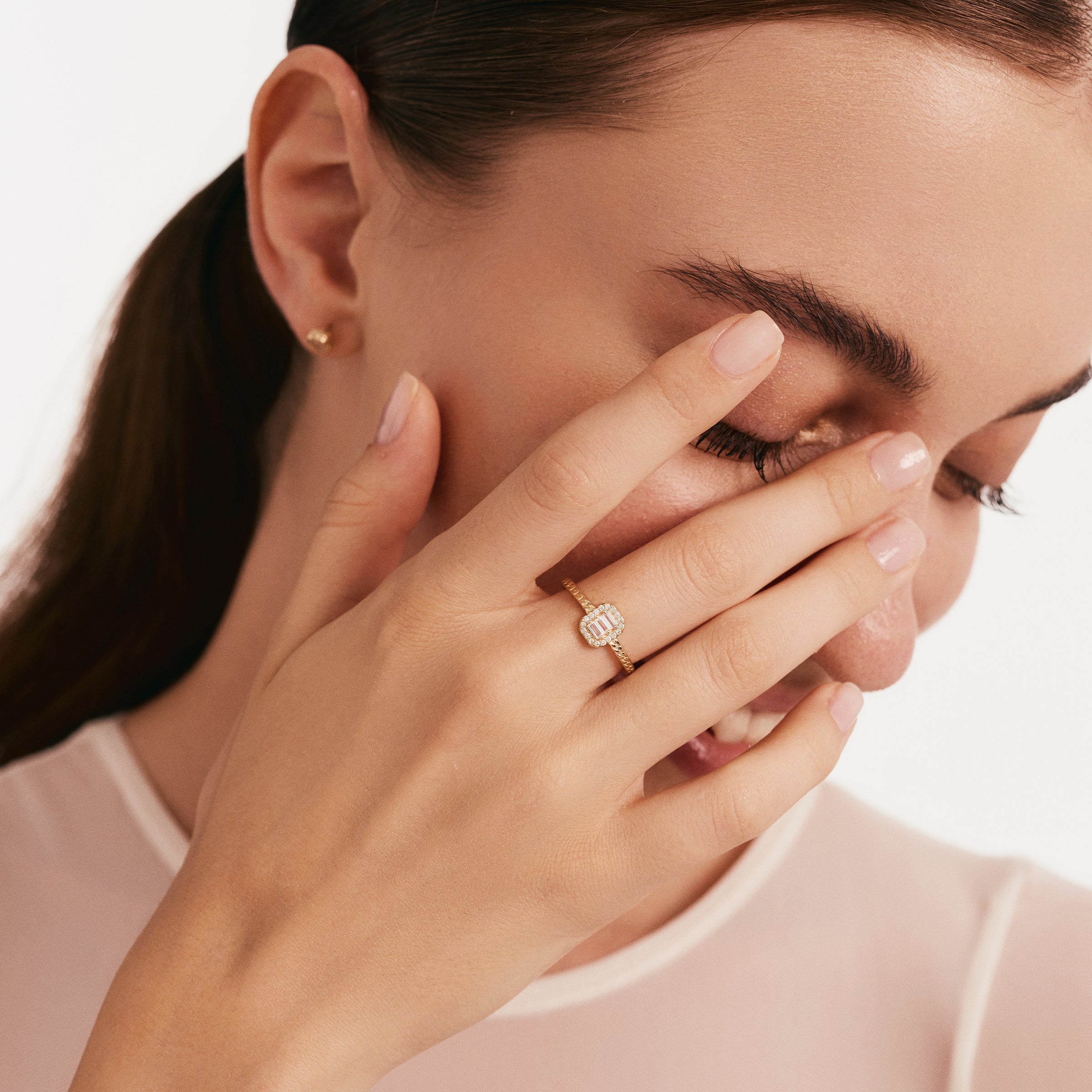 Baget Taşlı Gurmet Altın Yüzük