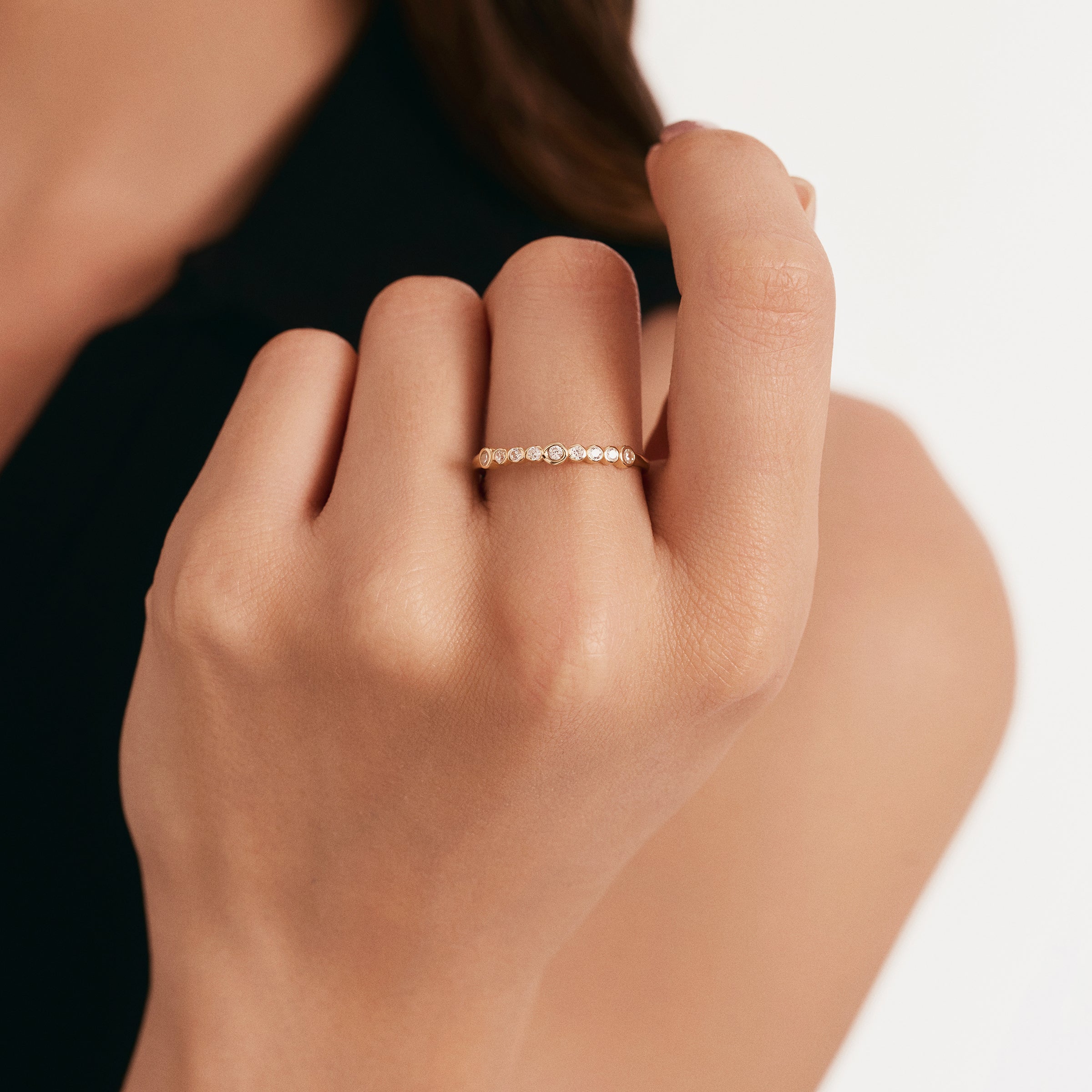 Dokuz Taş Minimal Altın Yüzük