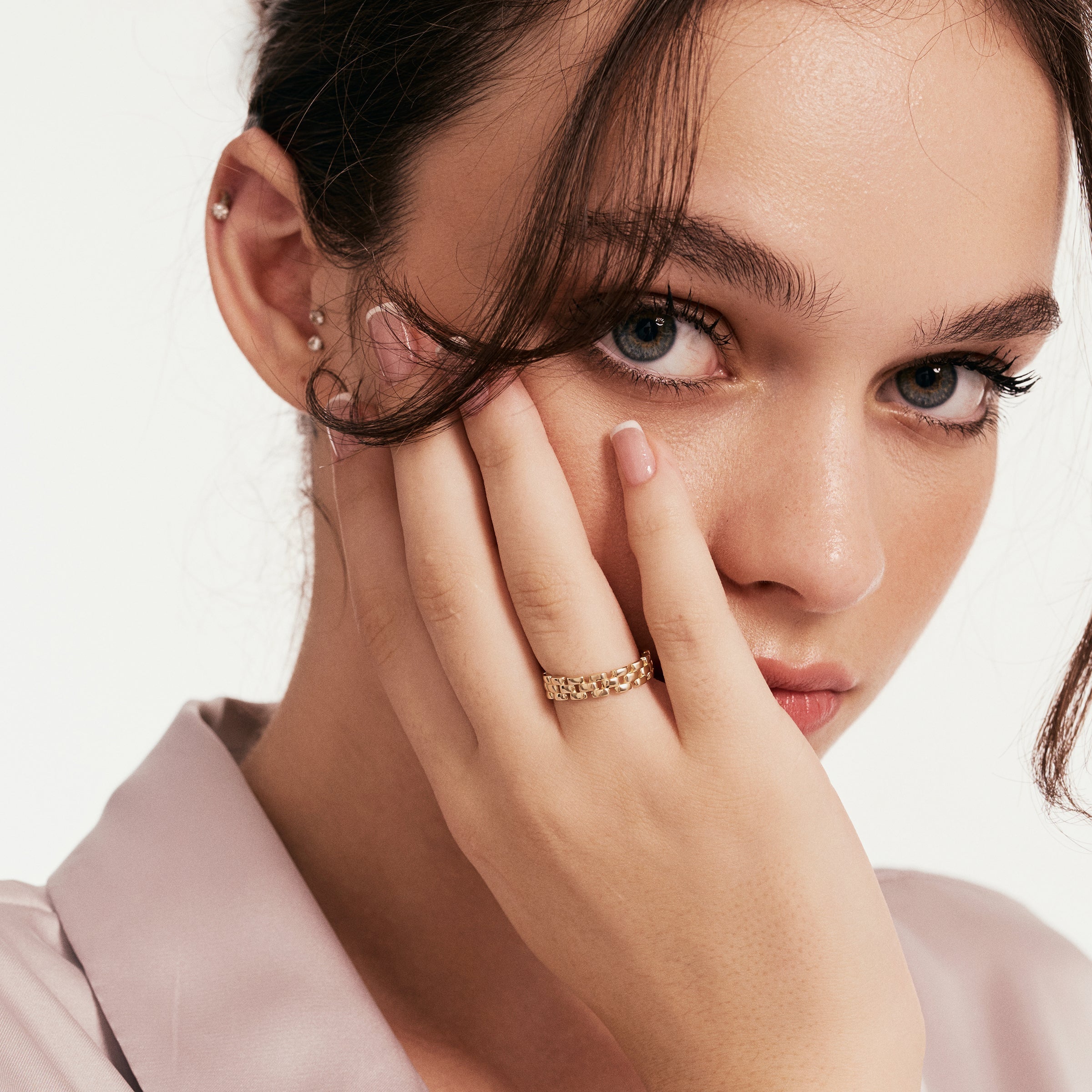 Zincir Desenli Altın Yüzük