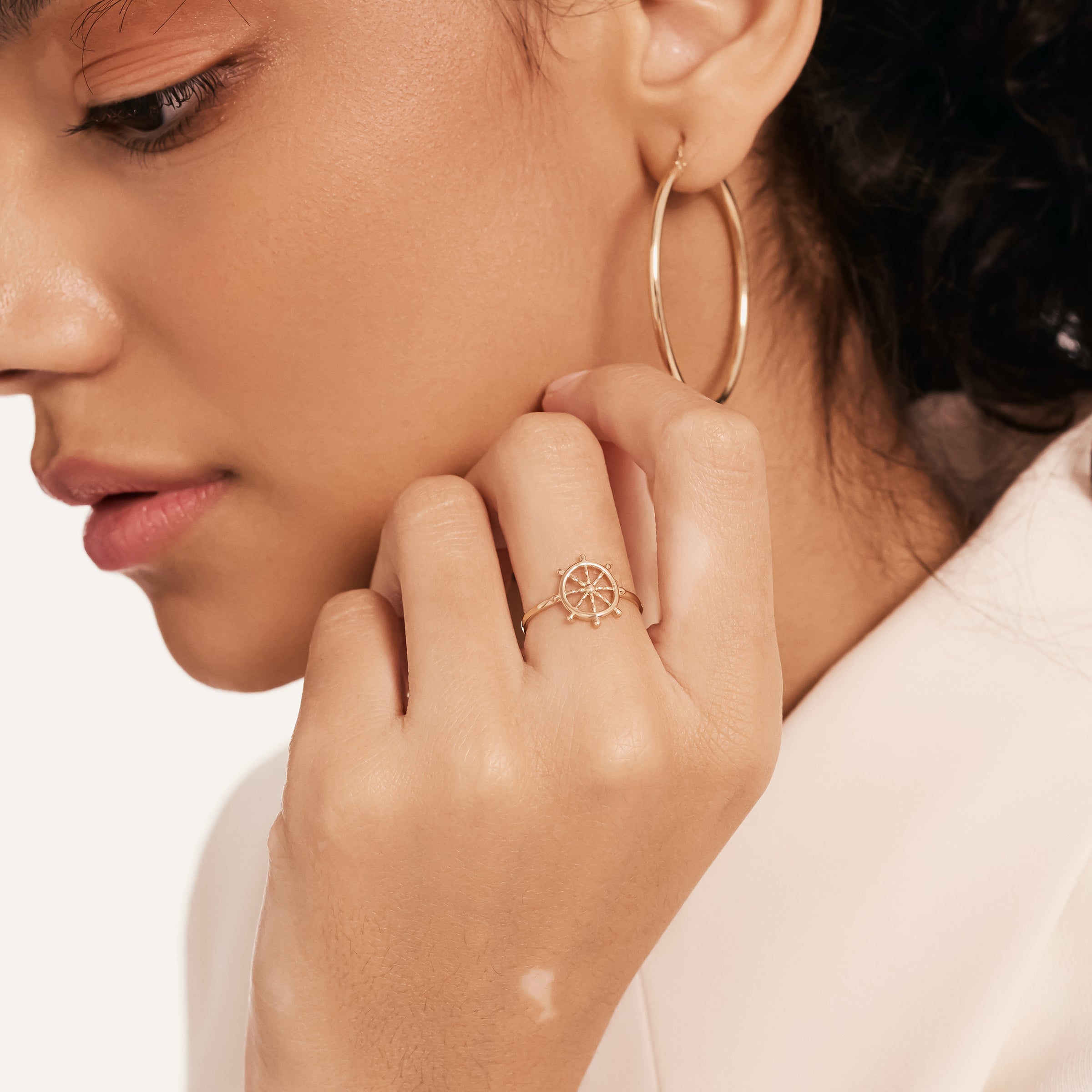 Gemici Figürlü Altın Yüzük