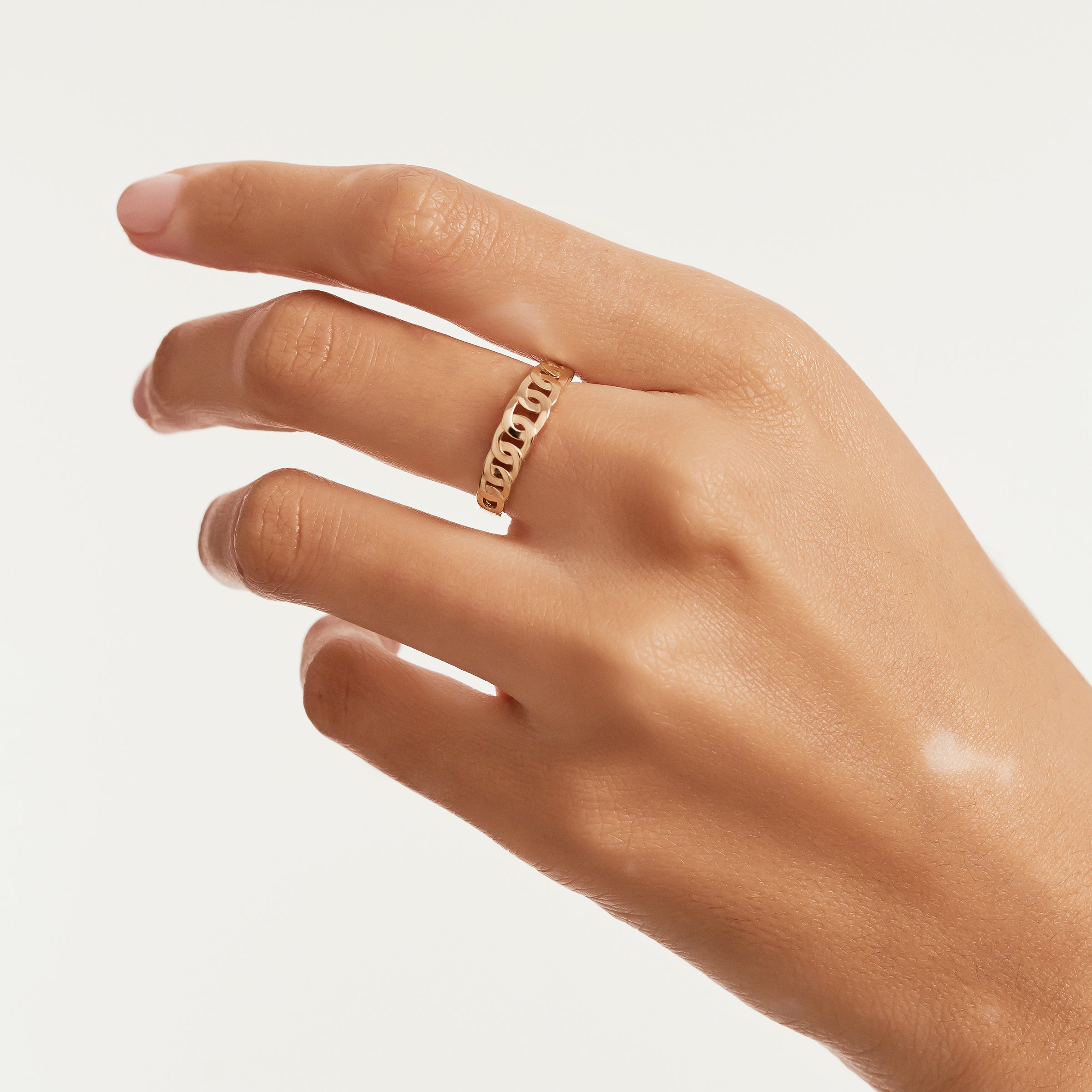 Zincir Desenli Altın Yüzük