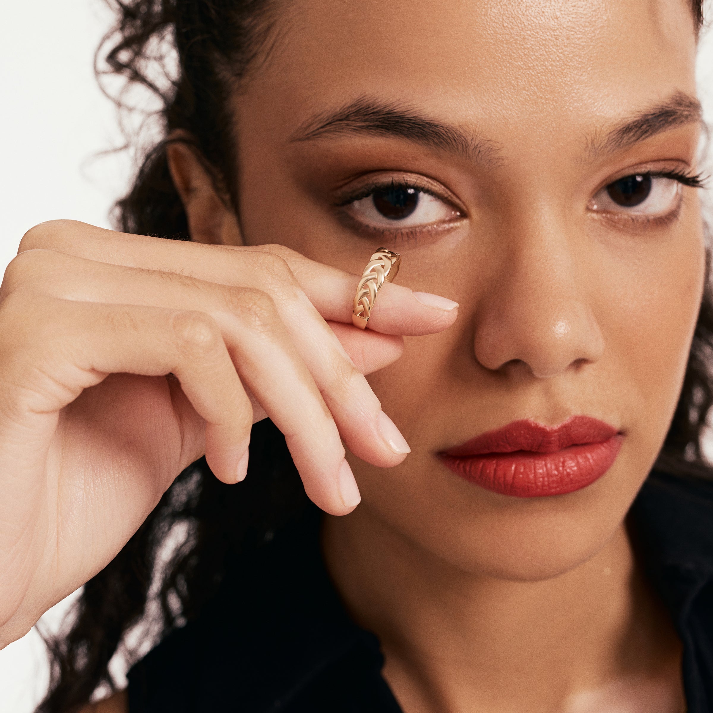 Örgü Desenli Altın Yüzük