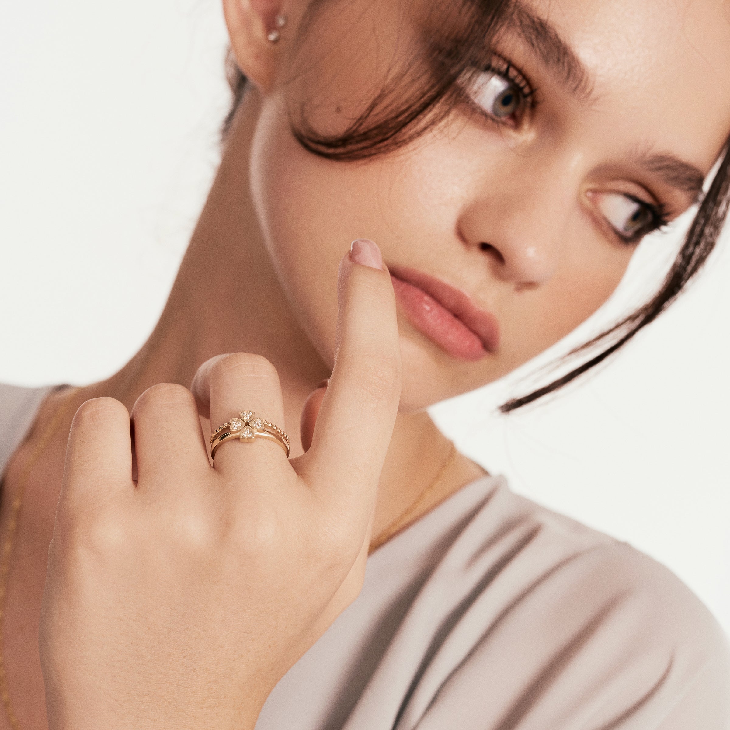 Çitf Sıralı Yonca Altın Yüzük