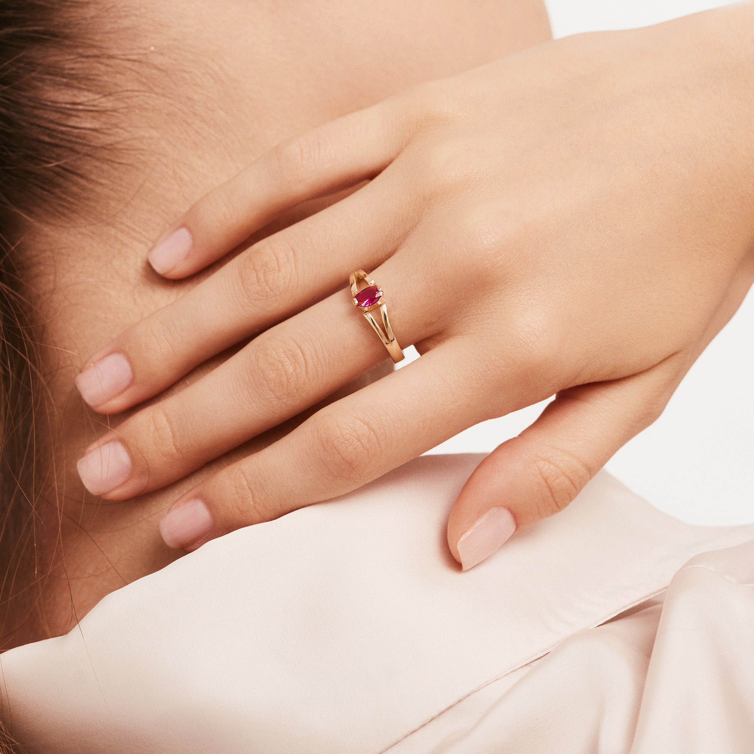 Tek Taş Yakut Yüzük