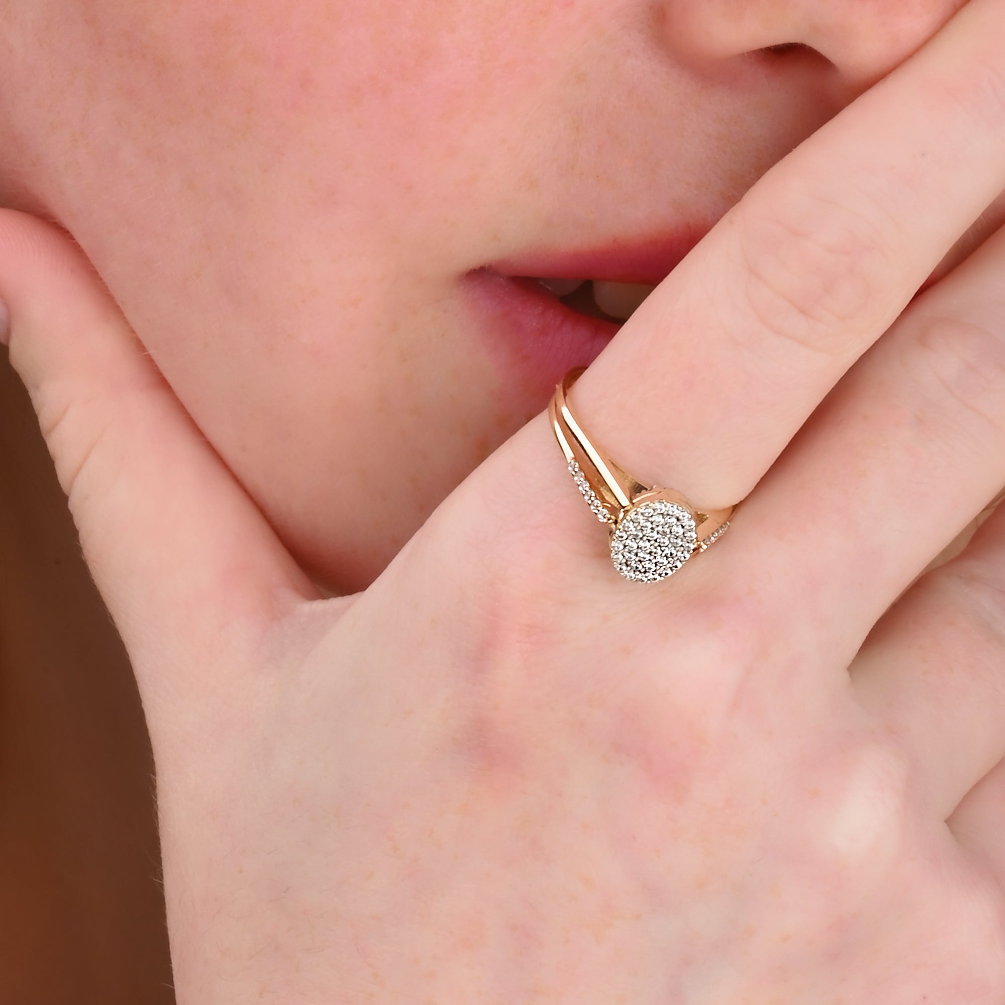 Amara Taşlı Değişebilir Yüzük